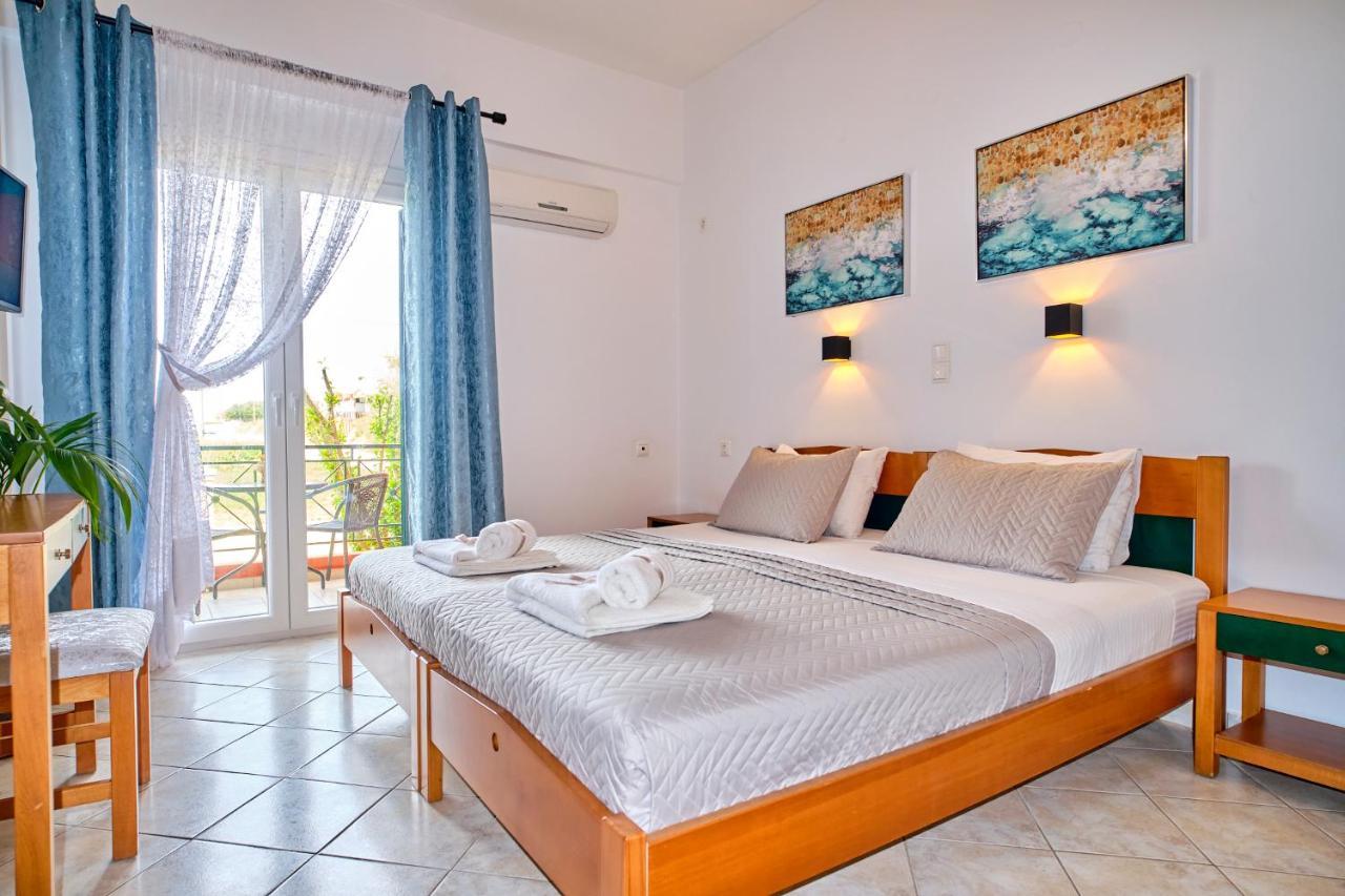 Logas Beach Studios Peroulades  Buitenkant foto