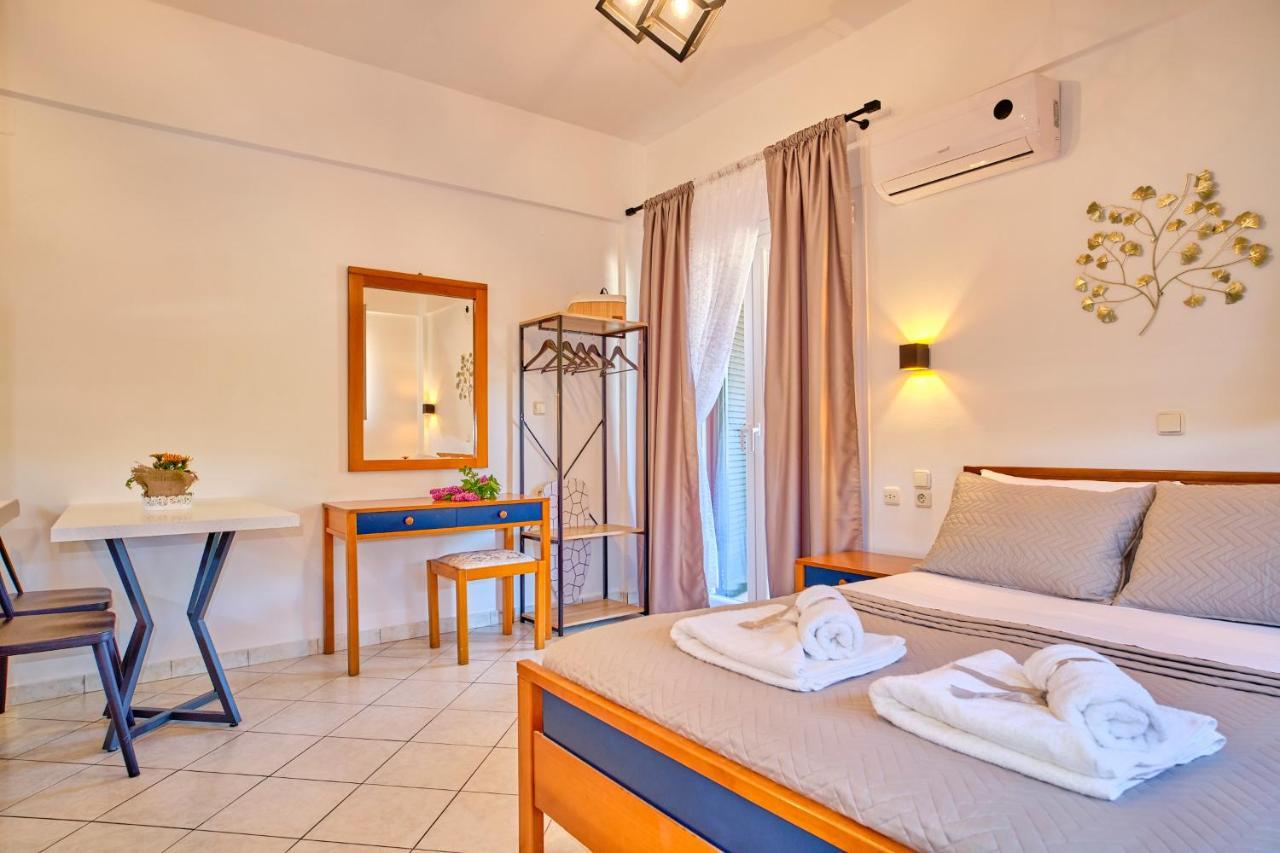 Logas Beach Studios Peroulades  Buitenkant foto