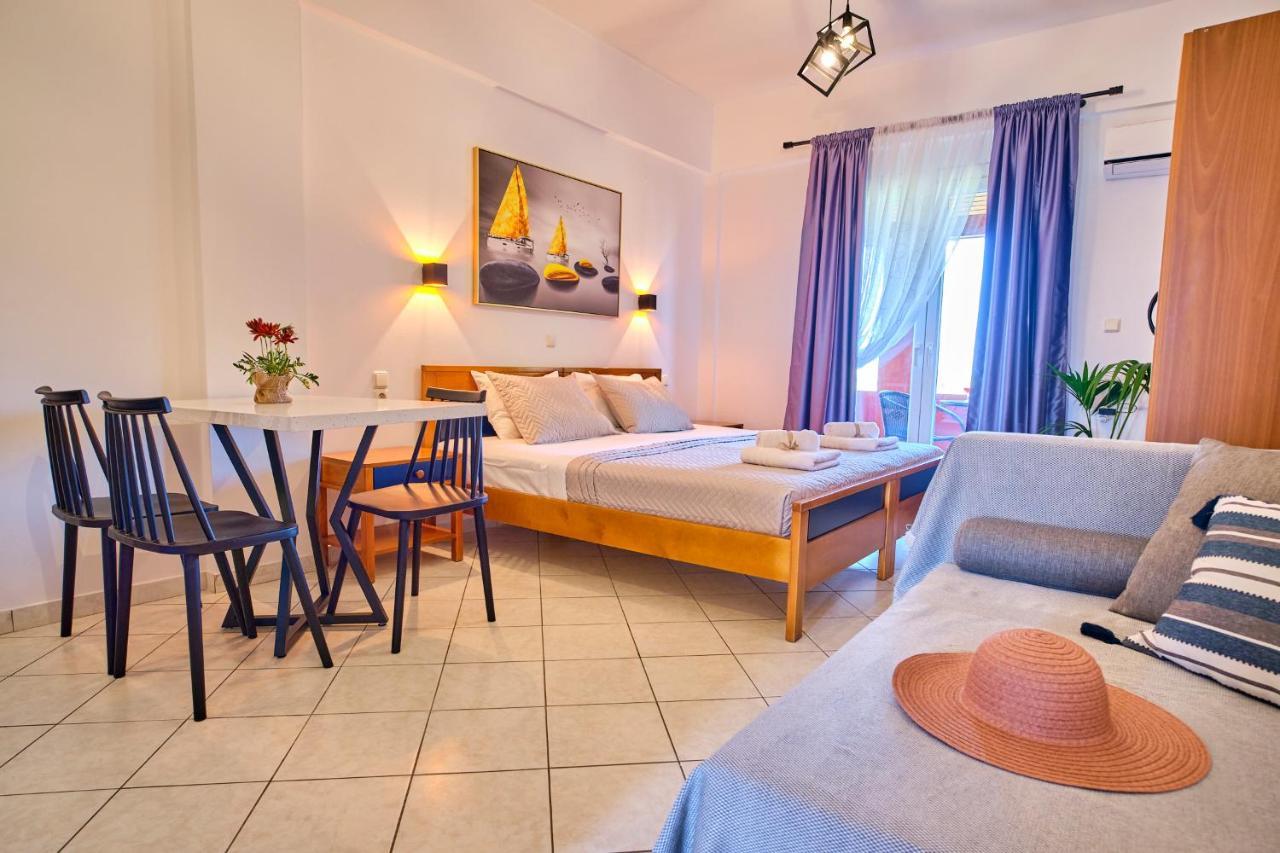 Logas Beach Studios Peroulades  Buitenkant foto