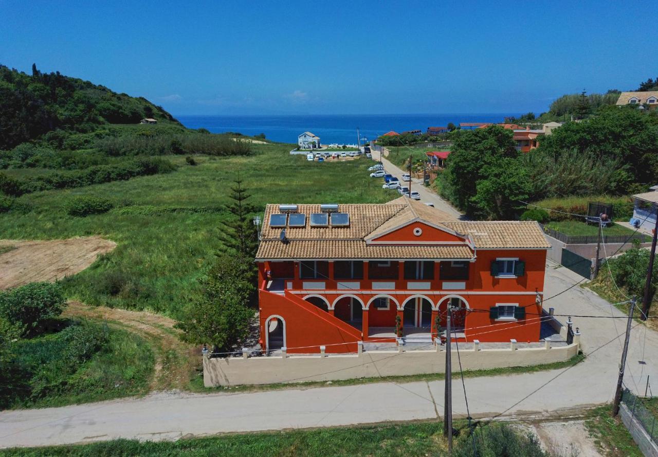 Logas Beach Studios Peroulades  Buitenkant foto